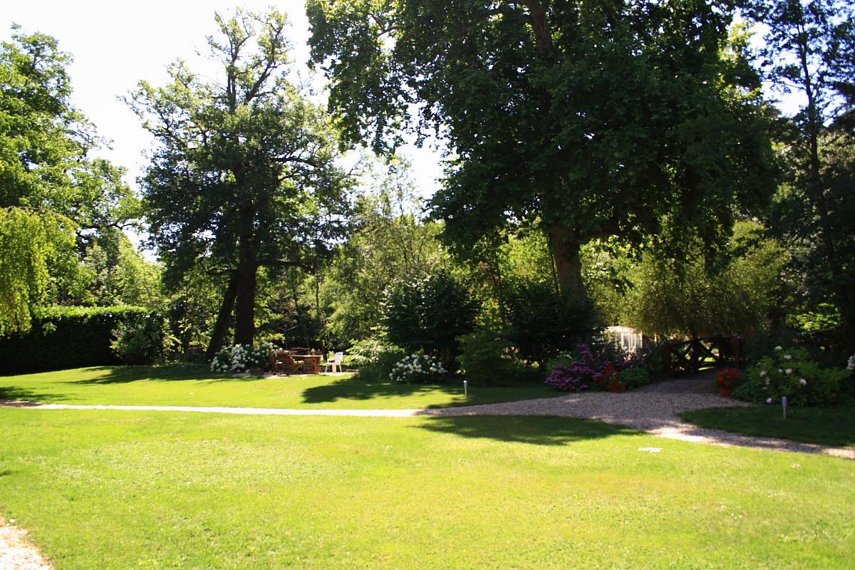 Les Jardins D'Ungaro / Manoir La Barriere Bed & Breakfast Le Vigan  Exterior photo